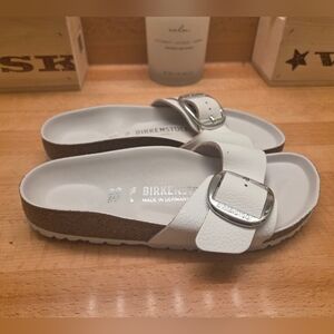 Birkenstock Madrid Big Buckle White Pebbled Leather Womens Size EU 38